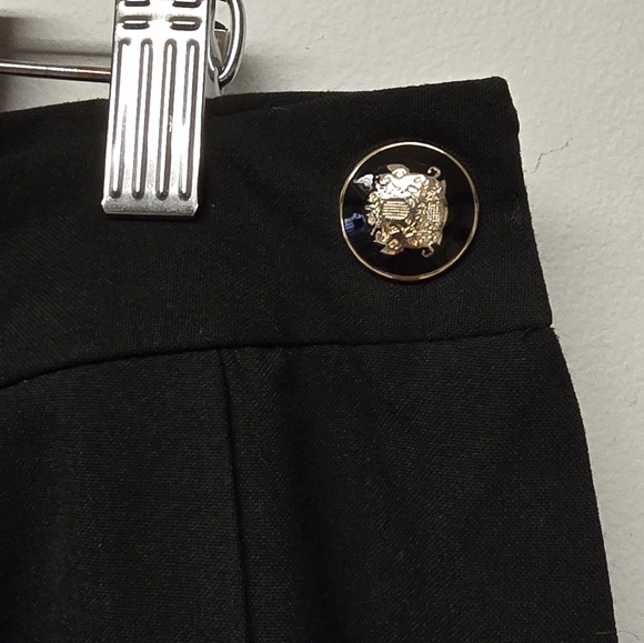 Zara Pleated Black Skort with Button Detail - Picture 4 of 7